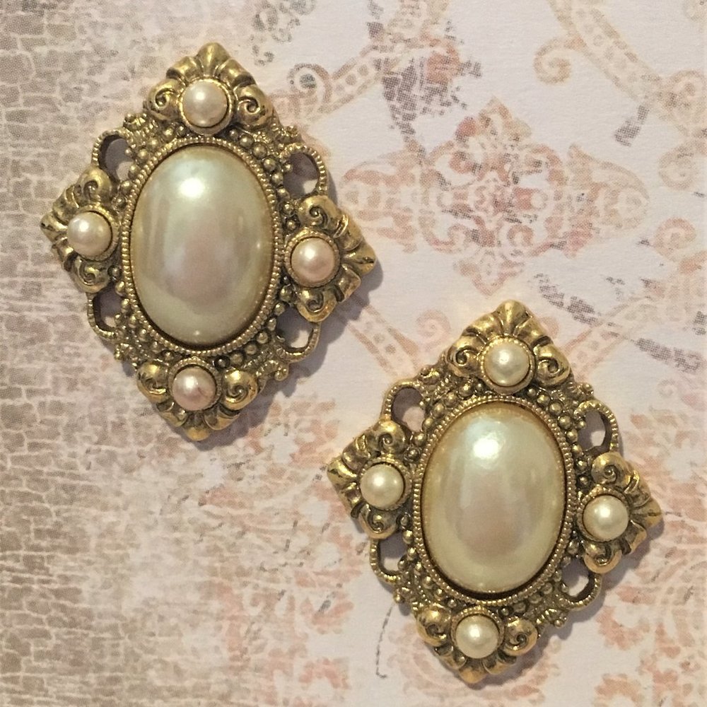 Victorian Style Mabe Pearl Earrings